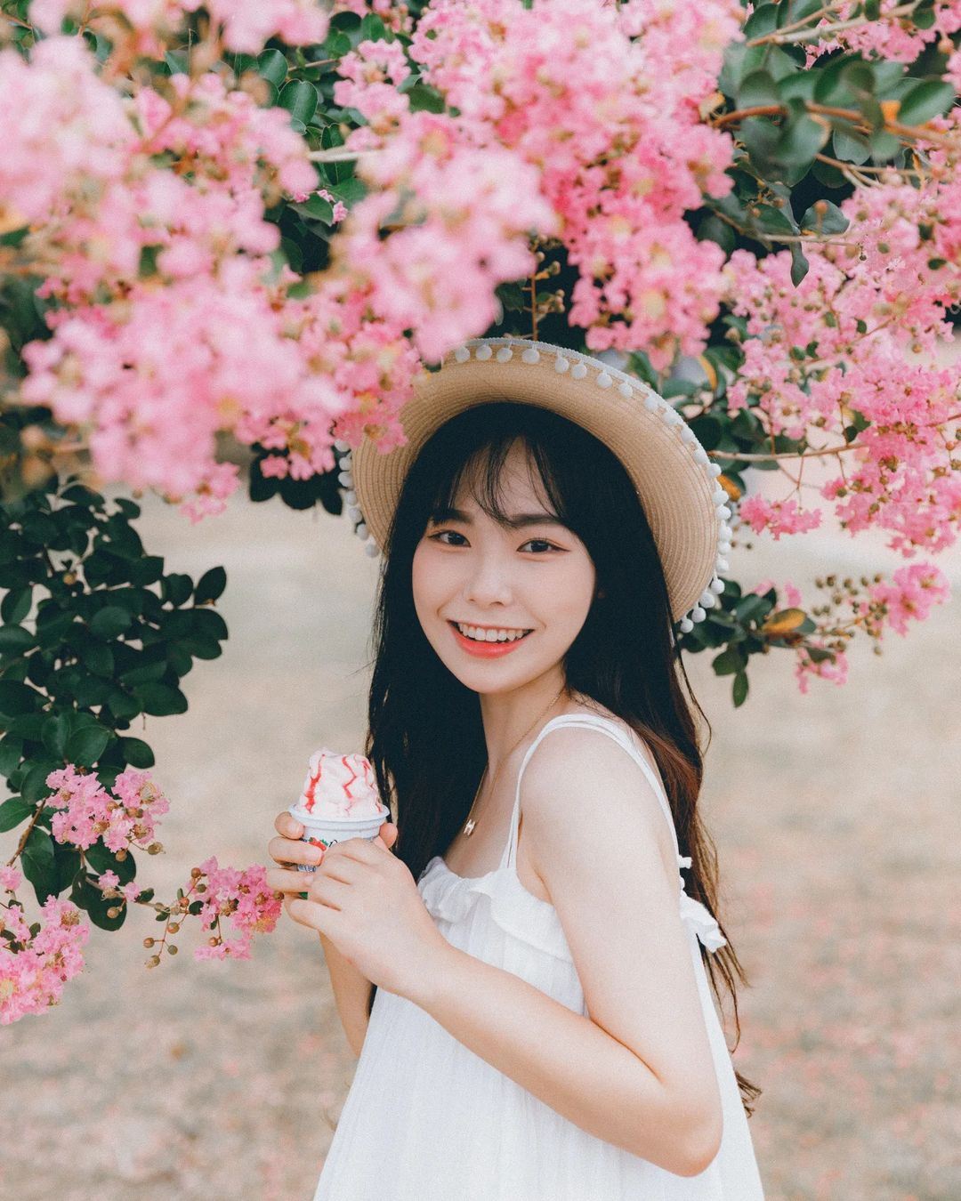 石嘴山Tripメモリー【運転手兼ガイド兼Tripメモリー+ウェディングドローン撮影ミニムービー+メイクアップ衣装+旅程カスタマイズ+人数無制限】