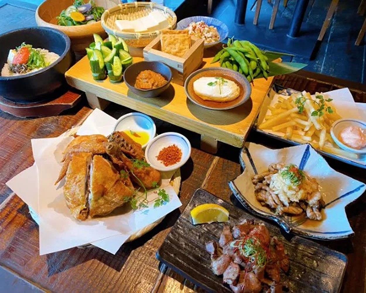 Izakaya in Tokyo|Marudori Ruisuke|Hele Gefrituurde Kip in Shinjuku