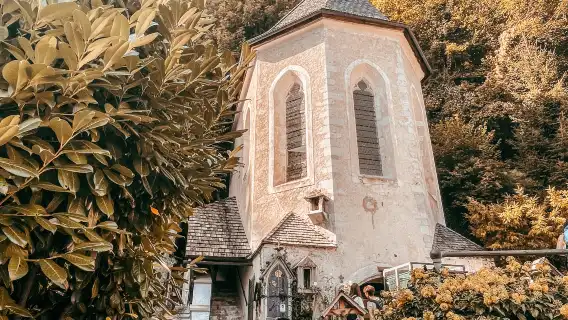 Public full day guided tour to the filming locations of "The Sound of Music Movie" and Hallstatt