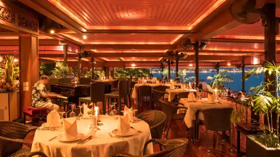 【懸崖海景】泰國布吉島Baan Rim Pa Kalim 懸崖餐廳