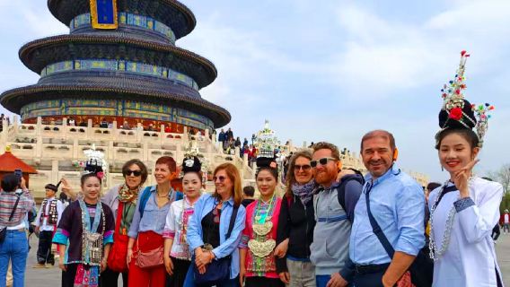 Lawatan Sehari Kuil Syurga & Istana Musim Panas