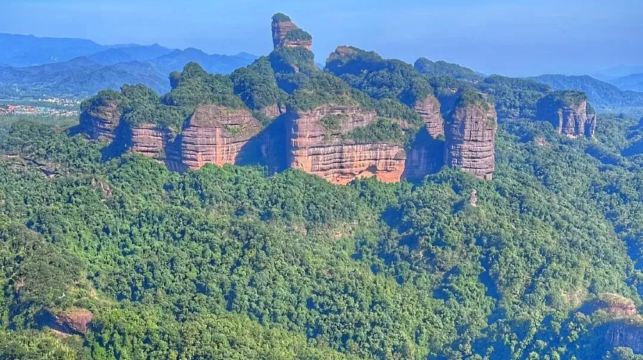 廣東韶關丹霞山+長老峰+陰元石一日遊-可中英文服務