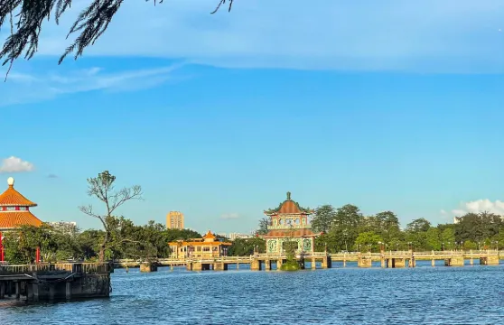 廣東揭陽學宮+進賢門城樓+黃龍寺+黃滿寨瀑布一日遊中英文服務