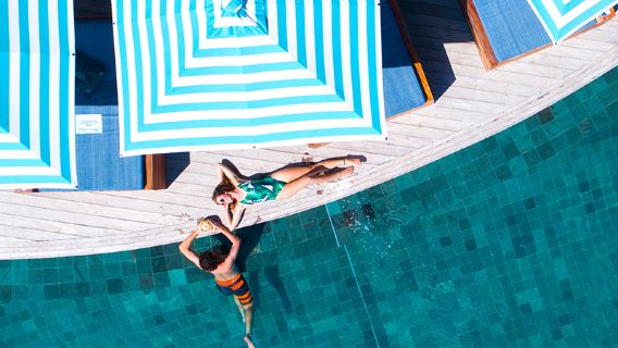 フィジー マラマラ・ビーチクラブ ワンデーツアー【インフィニティプール+美食+カクテル】