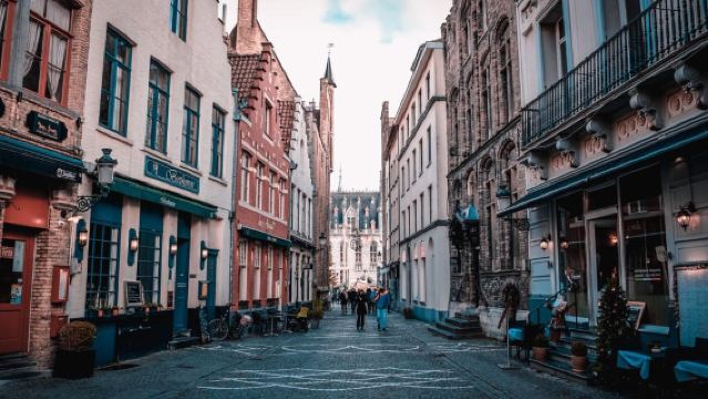 Brussels: Highlights & Hidden Gems Private Walking Tour