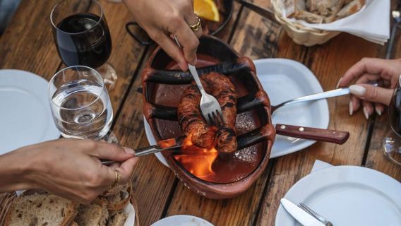 Ăn uống và dạo quanh Lisbon: Trải nghiệm ẩm thực và rượu vang địa phương