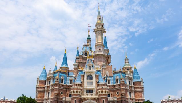 Lawatan sehari Shanghai Disney Resort dengan pilihan pakej tiket masuk/pemandu pelancong/kad akses awal/VIP