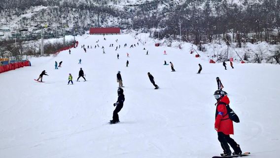 Lawatan Sehari Persendirian Resort Ski Taiziling