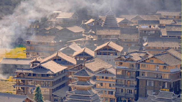 1-Day Liuzhou Tour: Chengyang Bazhai Scenic Village + Batuan Wind-Rain Bridge + Dong Ethnic Wooden Architecture Workshop (Excluding Admission Ticket)