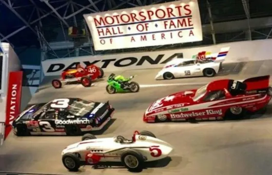 奧蘭多出發：代託納海灘一日遊 + 賽車場導覽