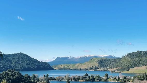 奧克蘭包車至羅托魯瓦的單程一日遊：陶波+胡卡瀑布+毛利文化村