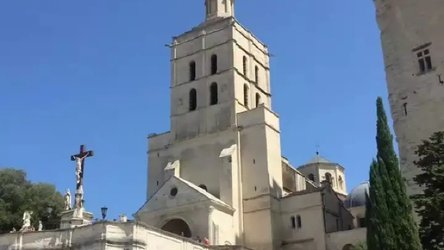 法國阿維尼翁城牆+教皇宮+阿維尼翁主教座堂【中文包車自由行】