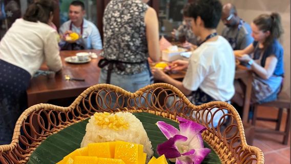 Clase de cocina tailandesa y elaboración de guirnaldas – Bangkok