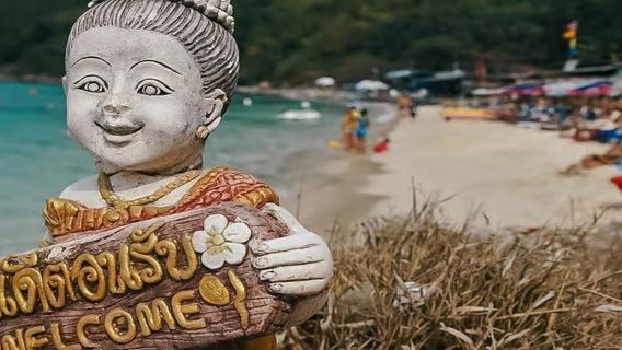 Tour Giornaliero da Bangkok all'Isola di Ko Lan: Una Giornata di Relax e Divertimento