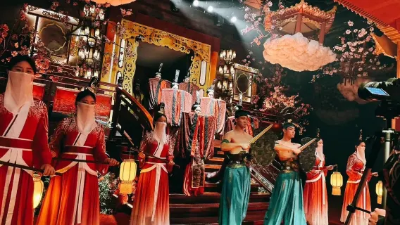 Wuhan, Hubei: "Banquete de la Corte Chu-Han" - Un festín inmersivo de la corte [Gastronomía imperial + música y danza palaciegas, deleite visual y gustativo mientras disfrutas]