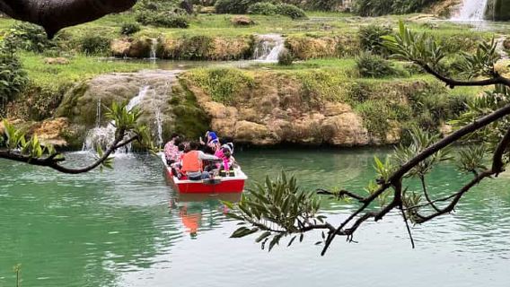 Khareef-retki Salalaan – Darbatin risteily ja lähteiden matka