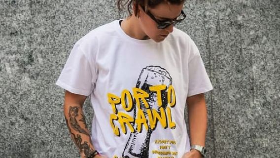 Porto: Pub Crawl 4 baaria, 8 juomaa, pelit ja VIP-klubille pääsy