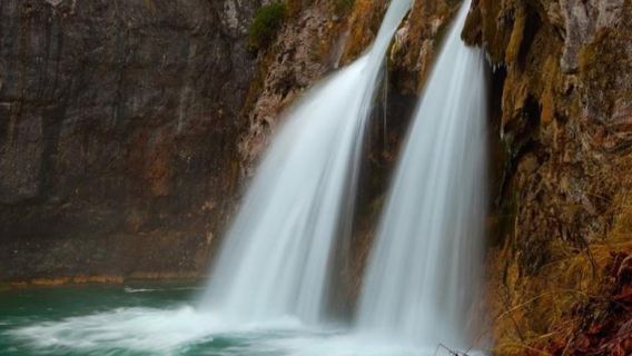 Halvdagstur med guide i nationalparken Plitvicesjöarna i Kroatien (exklusive parkbiljett)