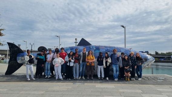 Belfast Walking Tour with a Local – History & Craic