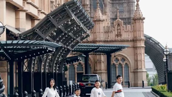 澳門旅拍【澳門跟拍Trip Moments拍照寫真約拍攝影師婚紗照倫敦人漁人碼頭威尼斯人】