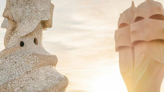 Casa Batlló & La Pedrera: Fast Track Ticket + Guided Tour