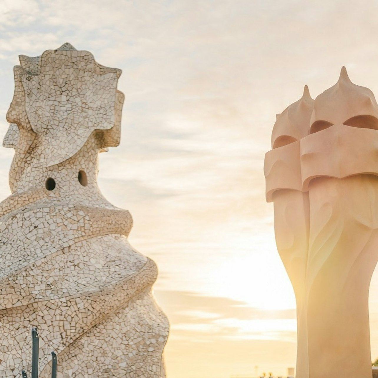 Casa Batlló & La Pedrera: Fast Track Ticket + Guided Tour