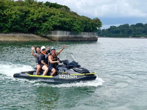 シンガポール水上バイクツアー | Trip.com