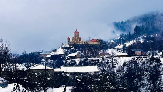 梅斯緹亞+烏樹故裡一日遊【包含健行路線經典景點，極美冰河雪域