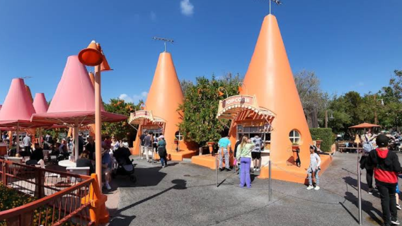 洛杉磯迪士尼樂園+諾氏百樂坊樂園+小小世界+睡美人城堡一日遊