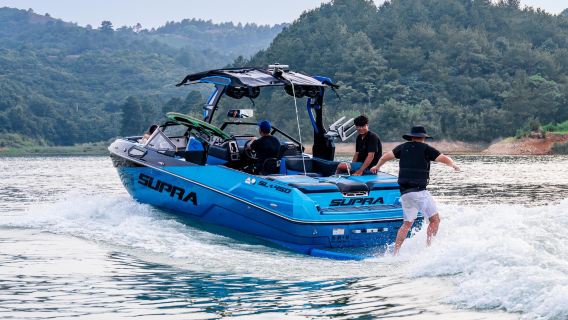 江蘇宜興伍浪水上運動俱樂部【尾波衝浪體驗/水上電單車/獨木舟】