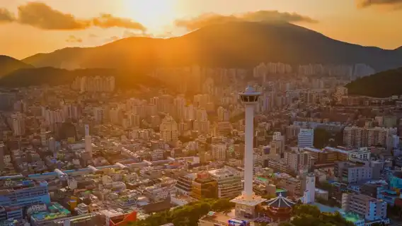 釜山龍頭山公園＆影島大橋＆札嘎其市場一日遊
