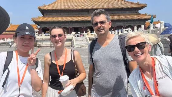 Musée du palais incluant les billets / Groupe de 18 personnes avec commentaire en anglais, français, espagnol, allemand, cantonais, russe et japonais