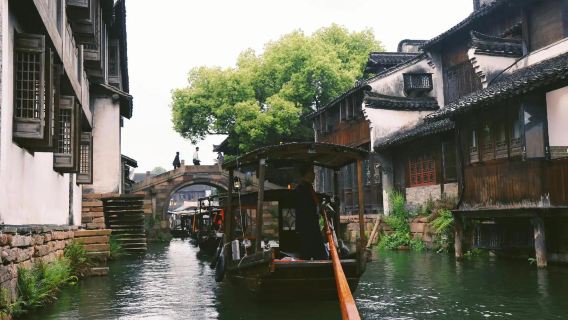 Wuzhen foreign language guided tours in English, French, German, and Spanish with customizable itineraries
