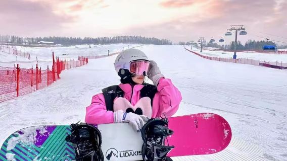 亞布力滑雪旅遊度假區+中國雪鄉一日遊【精品8人團◆雪服◆雪鏡◆頭盔】