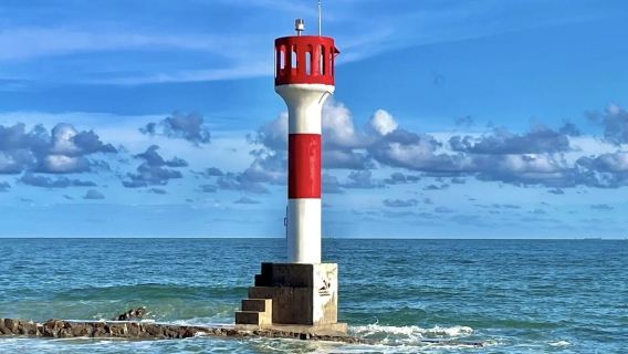 Fangchenggang Dongxing Border Gate + Fangchenggang Guaishi (Strange Stones) Beach + Wanwei Golden Beach + Bailang Beach 1-day tour with English service available