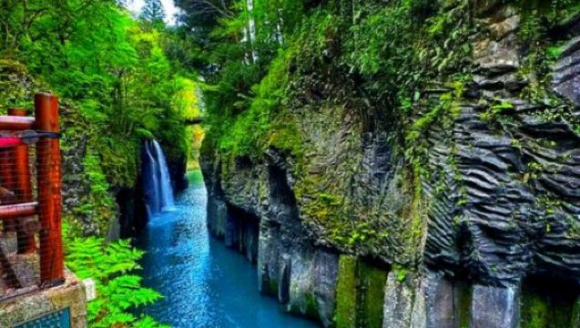 日本熊本+阿蘇山+草千里+熊神社+高千穗峽-經典火山行程