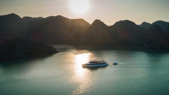 Ha Long Bay Catamaran Dinner cruiseโ Night View, Squid Fishing...
