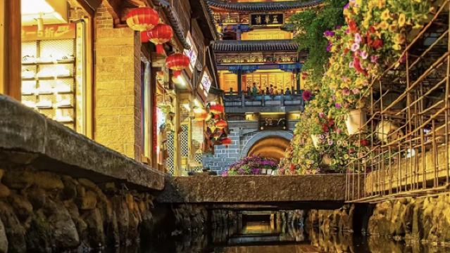 Tasik Erhai + Xizhou + Ideal State lawatan sehari