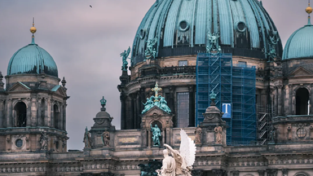 德國-柏林|博物館文化與街頭藝術之旅 10小時中文包車一日遊