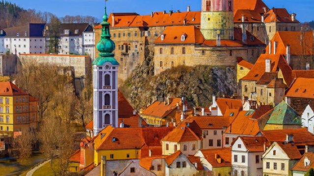 布拉格出發/紅頂童話雙城記：布拉格+克魯姆洛夫包車一日遊