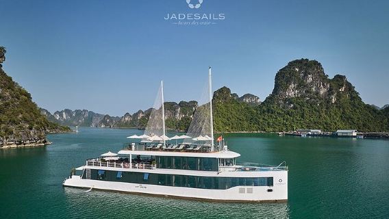 Luxury Jade Sail Day Cruise Tour in Ha Long Bay and Lan Ha Bay