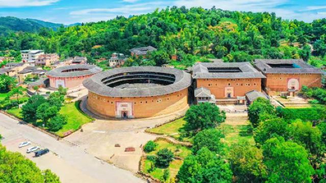 tarikan pelancongan Yongding Tulou King + Lawatan Sehari tarikan pelancongan Pemandangan Nanjing Yunshuiyao (Kumpulan Kecil VIP 8 orang) - Dua tarikan pelancongan lawatan sehari