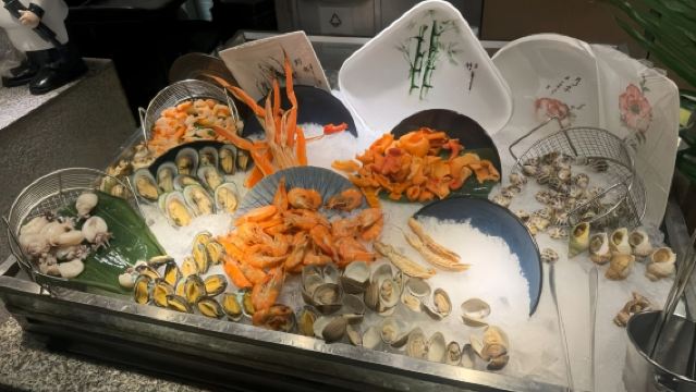 Hôtel Élégance · Pavillon Riverside · Restaurant Buffet