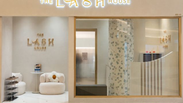 Услуги по наращиванию ресниц от The Lash House