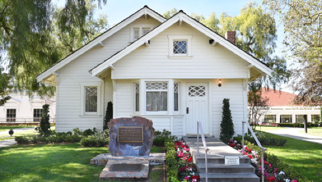 1-day tour to The Richard Nixon Library & Museum + Orange County Zoo + Newport Beach (admission ticket not included)