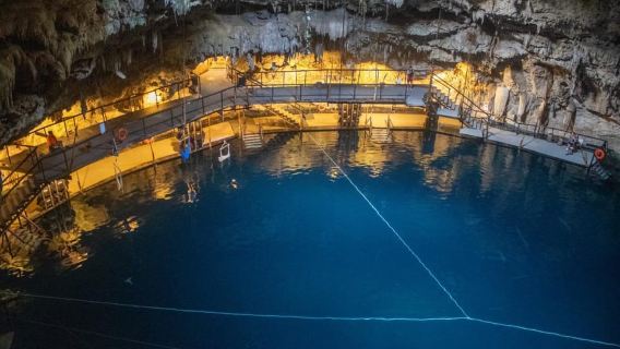 Valladolid: Cenotes Tour w/ Buffet Lunch and Vintage Truck