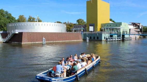 Groningen: Open Boat City Canal Cruise