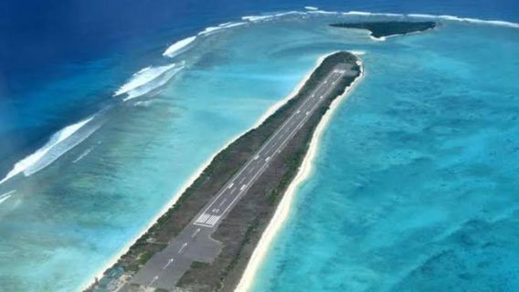 Kochi: Lakshadweep Honeymoon Package with Island Excursions