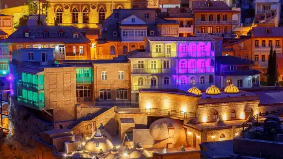 Tbilisi:Evening Walking & Talking Tour with Wine & Boat Ride