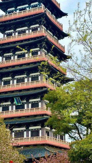 Yangzhou Slender West Lake + Zheng Banqiao Memorial Hall + Dongguan Street + Geyuan Garden day tour - Chinese and English services available